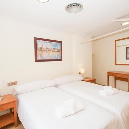 Viveros Apartments فالنسيا الغرفة الصورة
