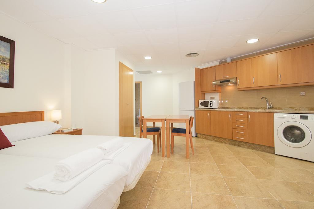 Viveros Apartments فالنسيا الغرفة الصورة