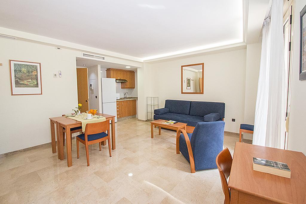 Viveros Apartments فالنسيا الغرفة الصورة